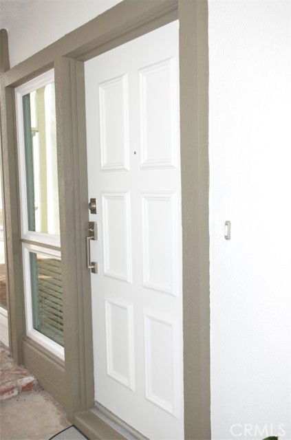 Building Photo - 64 Oak Tree Ln