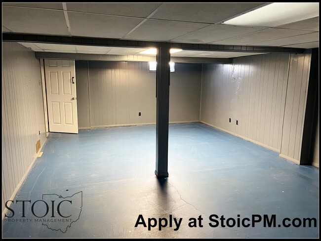 Building Photo - 5270 Carbondale Dr