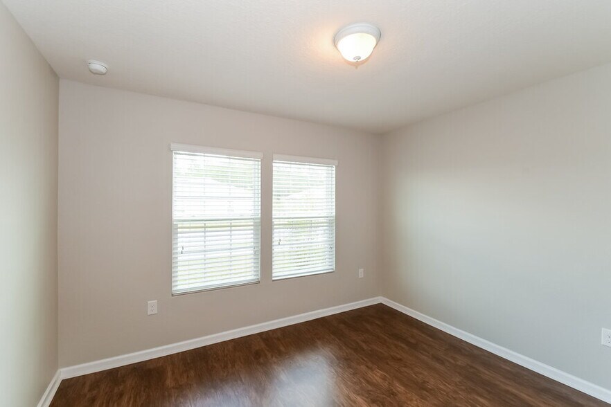 Building Photo - 2150 Tyson Lake Dr