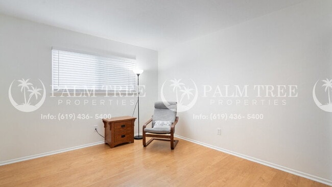 Building Photo - 3582 Governor Dr