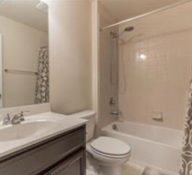 Building Photo - 9520 Smithview Pl