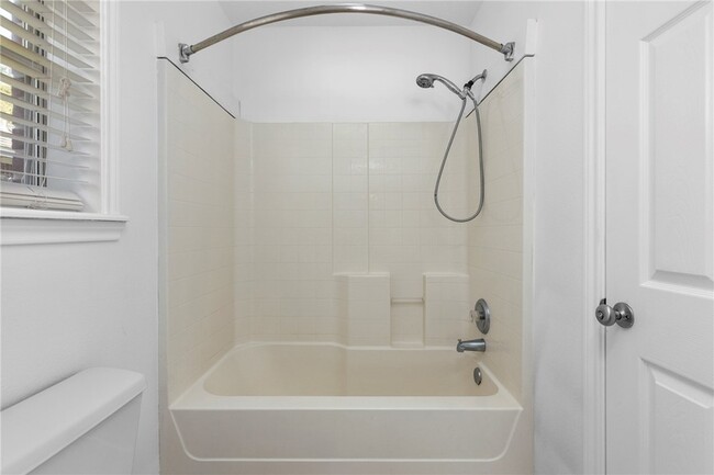 Building Photo - 3511 Farah Dr