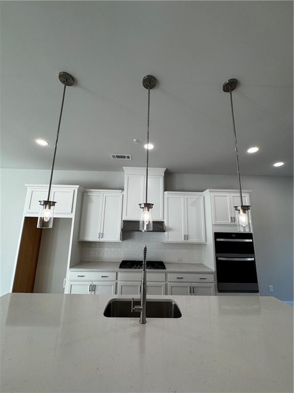 Building Photo - 2617 Camphor Xing