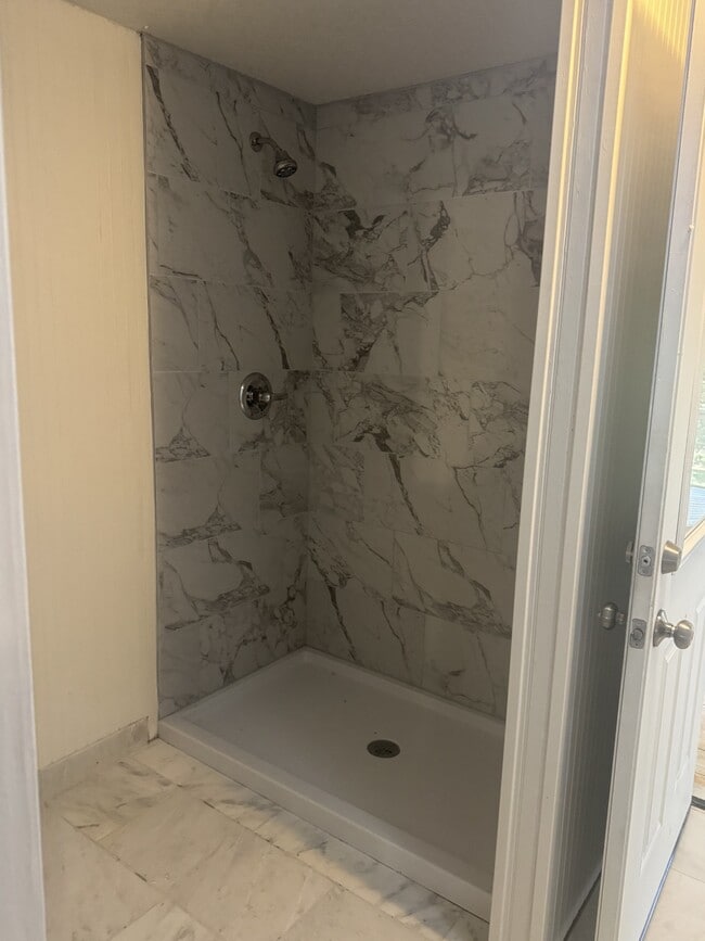 Building Photo - 2962 Mockingbird Ln