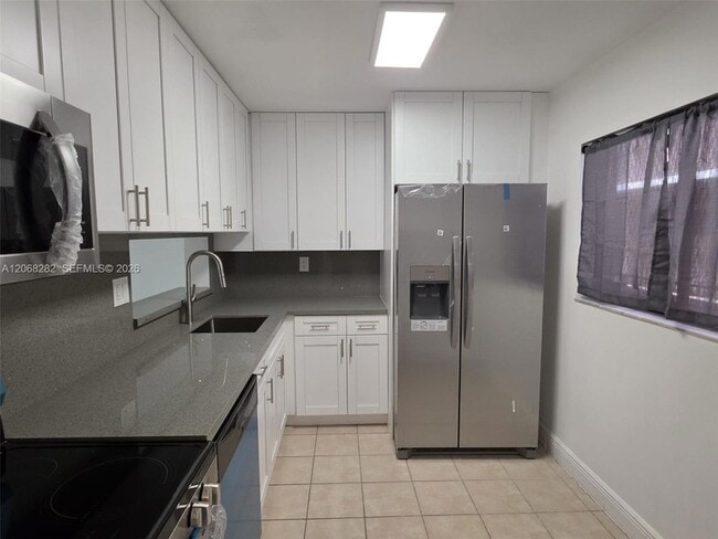 Building Photo - 8400 SW 133rd Avenue Rd