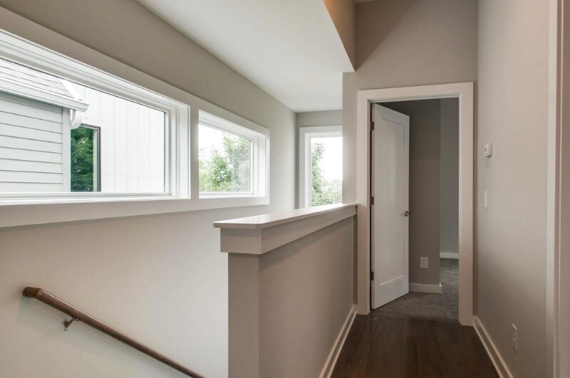 Building Photo - 221 Gentry Ave