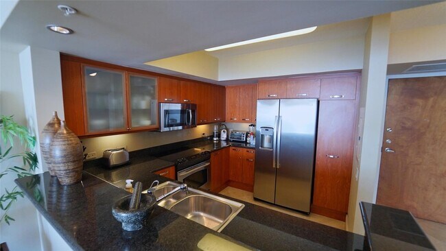 Building Photo - 2011 N Ocean Blvd