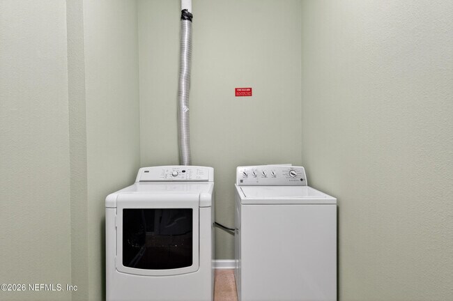 Building Photo - 319 Golden Lake Loop