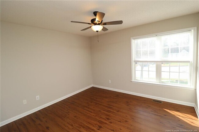 Building Photo - 2324 Maybrook Dr