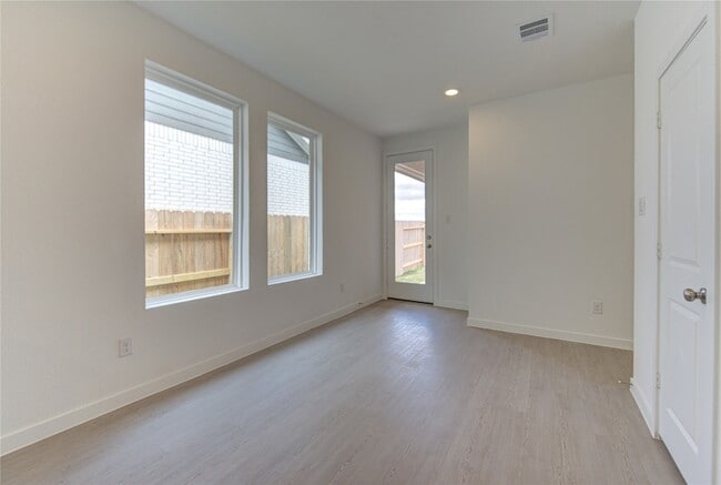 Building Photo - 1047 Blue Stone Dr