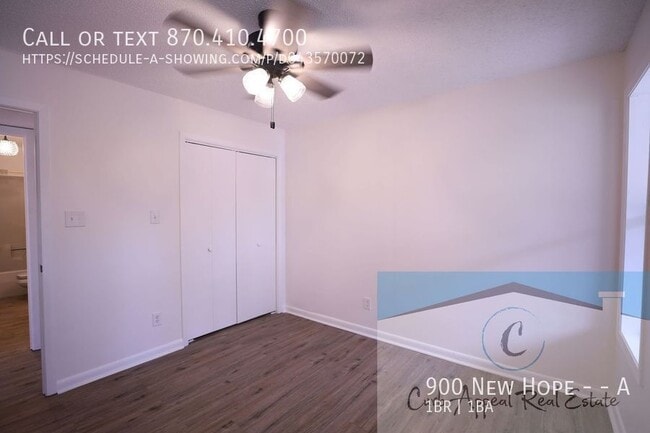 Building Photo - Move in special $500!!  Beautifully renova...