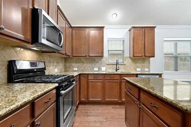 Building Photo - 116 Wolf Creek Way