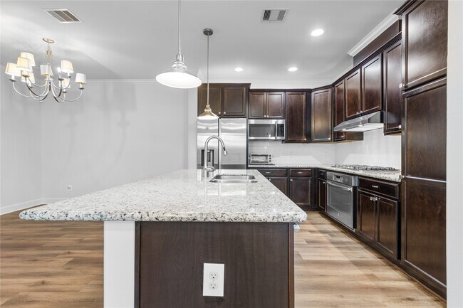 Building Photo - 243 Kendrick Pines Blvd