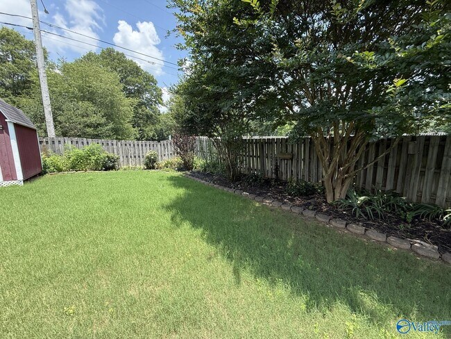 Building Photo - 238 Pebble Brook Dr