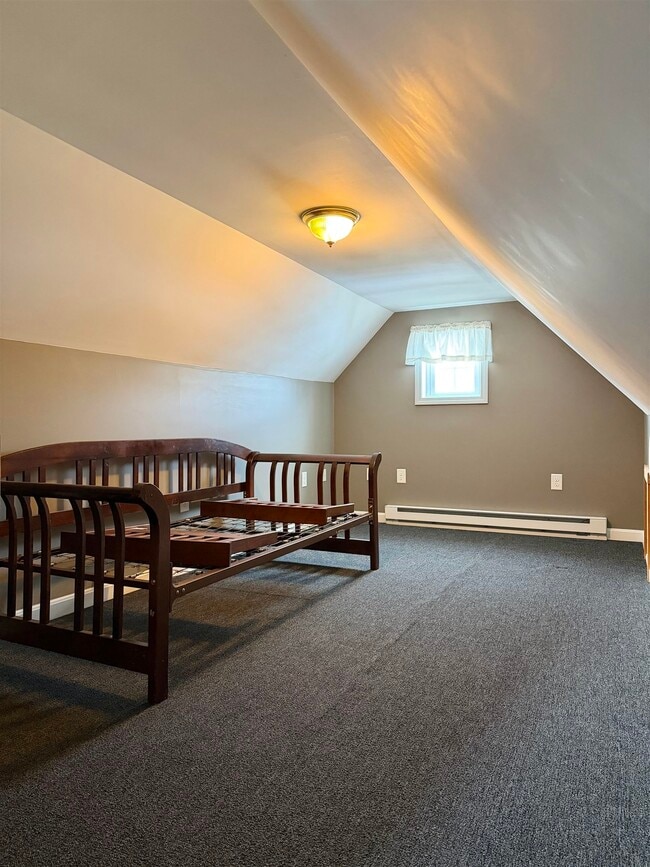 Building Photo - 62 Webster St