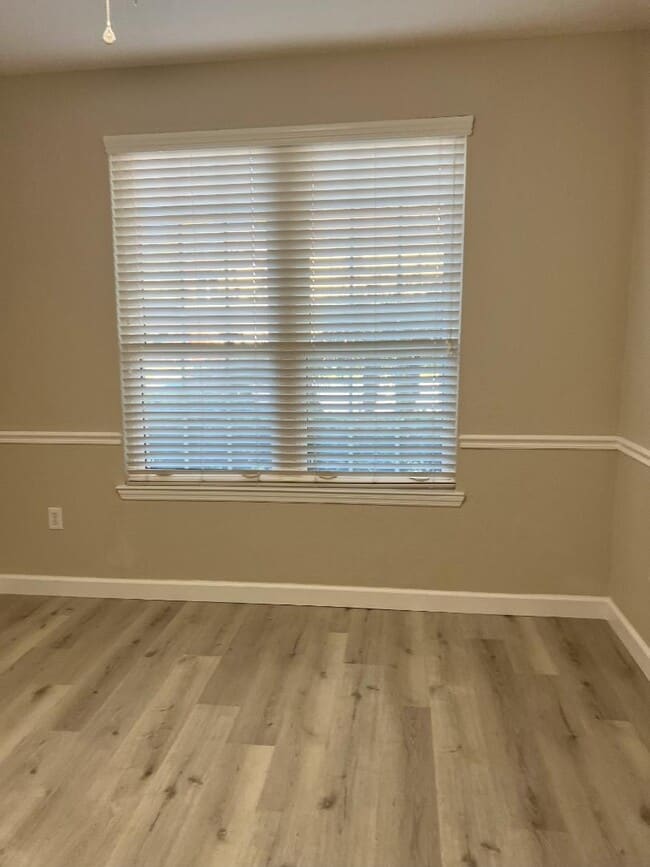 Building Photo - 4156 Central Sarasota Pkwy