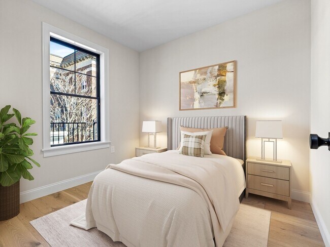 Building Photo - 48 Woodward St