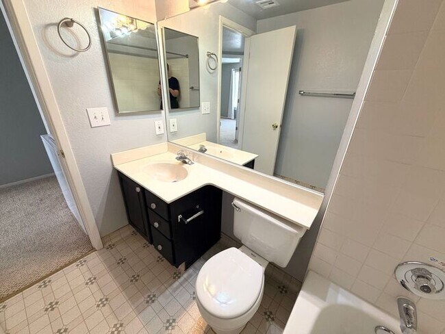 Building Photo - Reno Riverfront Condo - Single Story with Garage