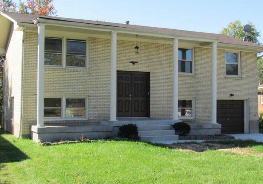 Building Photo - 3602 Pinecroft dr