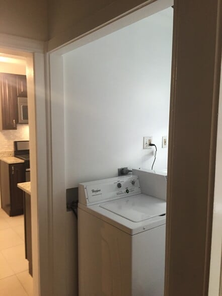 Laundry - 723 Dobson St