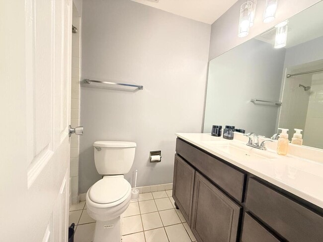 Building Photo - 3108 Roberts Dr