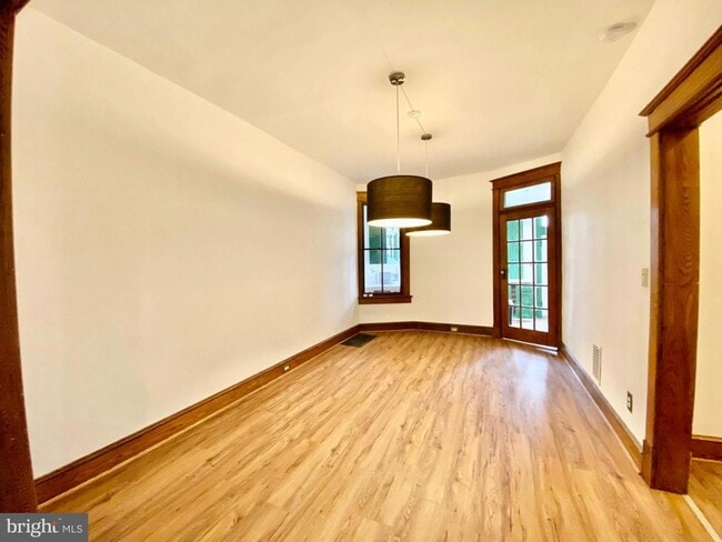 Building Photo - 140 Bryant St NW