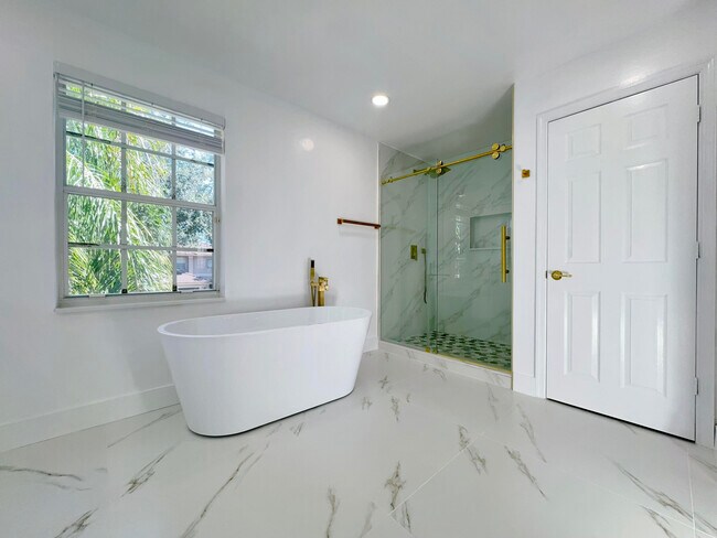Building Photo - 11577 Big Sky Ct
