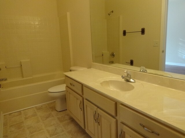 Building Photo - 5552 Craftwood Dr