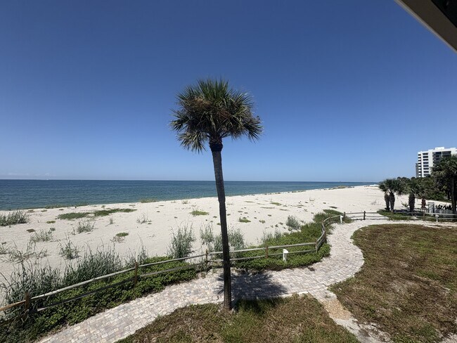 Building Photo - 500 Park Blvd S