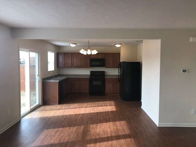 Building Photo - 8105 Whistlewood Dr