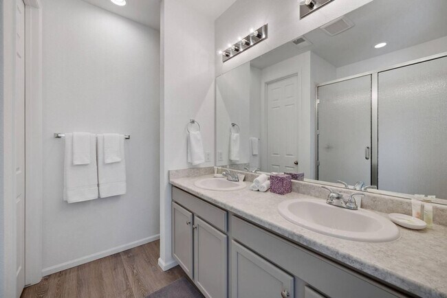 Building Photo - 5888 Indian Wls Ct