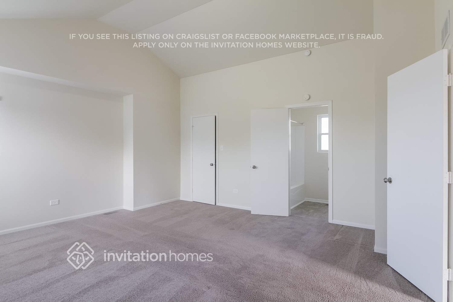 Building Photo - 1313 Lasser Dr