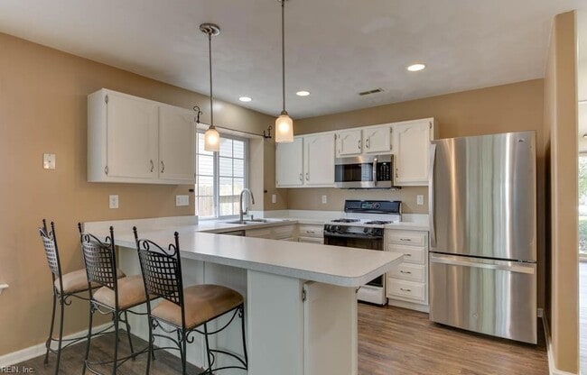 Building Photo - 1133 Lady Ashley Dr