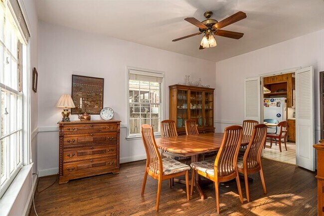 Building Photo - 65 Clarendon Ave