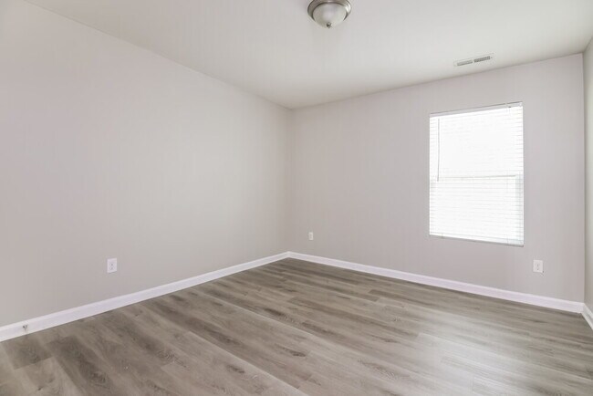 Building Photo - 807 Ballast Dr