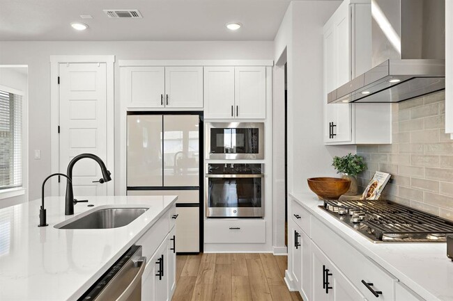 Building Photo - 6410 Mallord Brook Bend