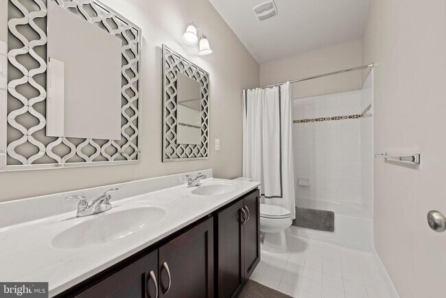Building Photo - 23303 Mount Middleton Square