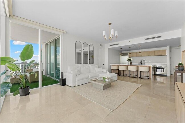 Building Photo - 1040 Biscayne Blvd