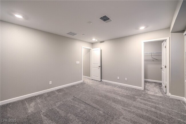 Building Photo - 2457 Padulle Pl