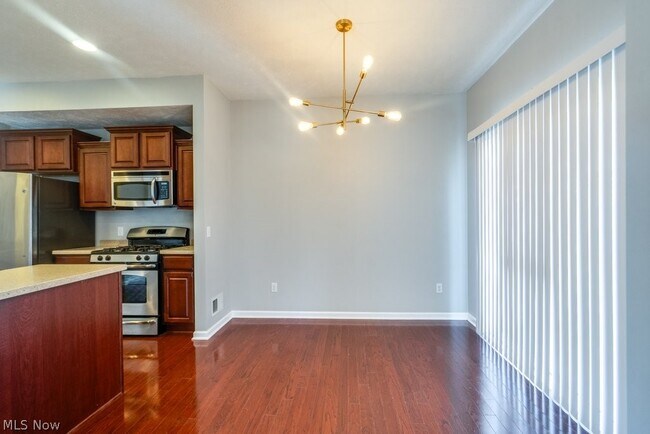 Building Photo - 3955 Gardiner Run