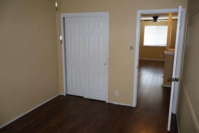 Building Photo - 104 Golden Gate Dr