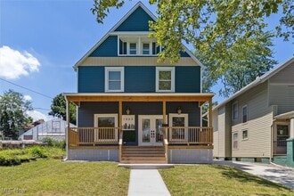 Building Photo - 1962 W 96th St