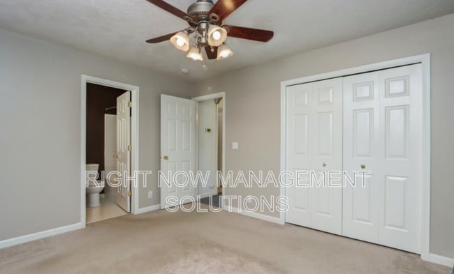 Building Photo - 815 S Pawnee Ave