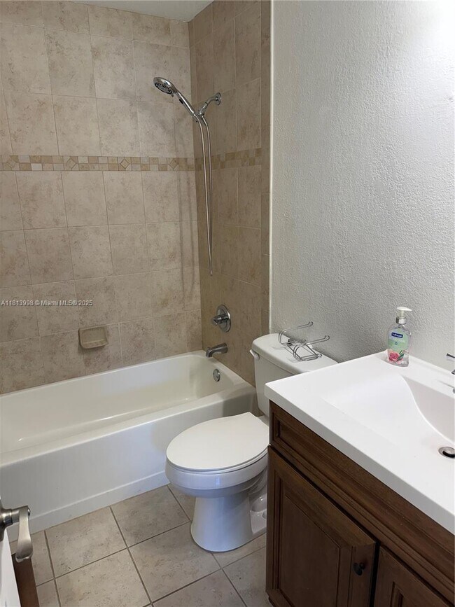 Building Photo - 6160 SW 188th Ave