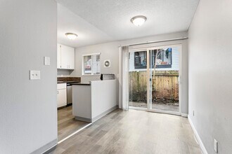 Building Photo - The Sandpiper