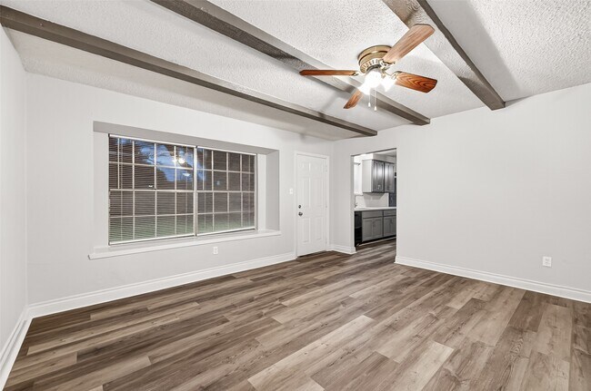 Building Photo - 11411 Hornbrook Dr