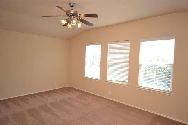 Building Photo - 409 Riverine Way