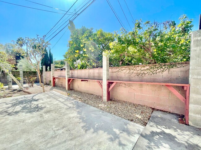 Building Photo - Newly remodeled two story 3 Bed + 2 Bath House + Office + Loft & large backyard
