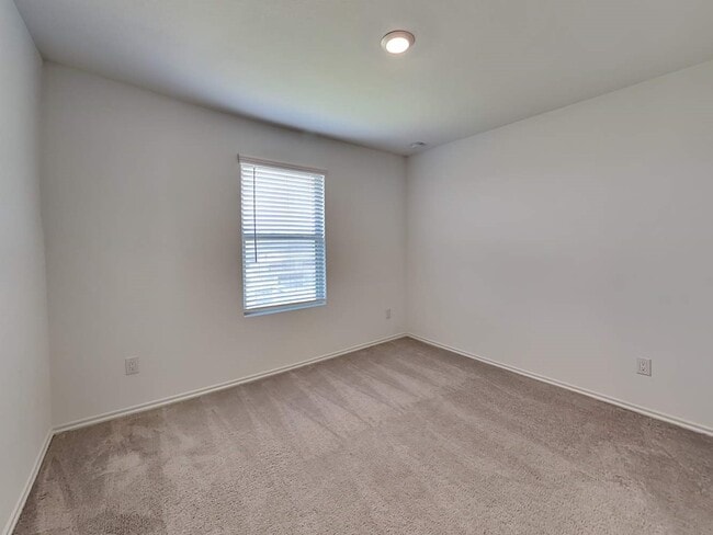 Building Photo - 24102 Mustang Run Dr