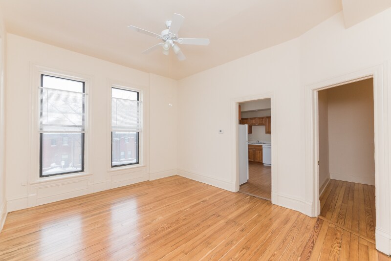 Building Photo - 1401 W Huron St